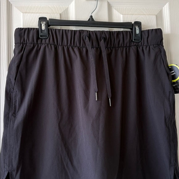 💚NEW LISTING💚 Athletic Works Black Women's Skirt with Under Short - Picture 2 of 5